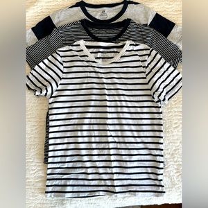 H&M boys size 12/14 set of three striped navy and white crewneck tee